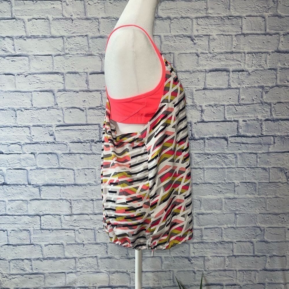 💜 Fabletics norwalk geometric Tank Top - Picture 9 of 14